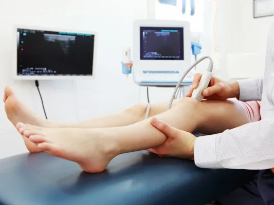 doppler-ultrasound-exam-of-an-arm-or-leg_thumb-1-732×549 Vascular Doppler